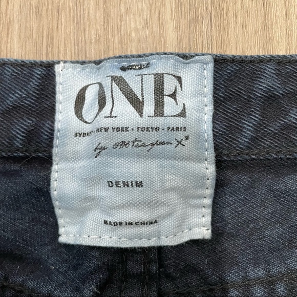 One Teaspoon Trashed Boyfriend Jeans, Size 25 - Picture 4 of 7